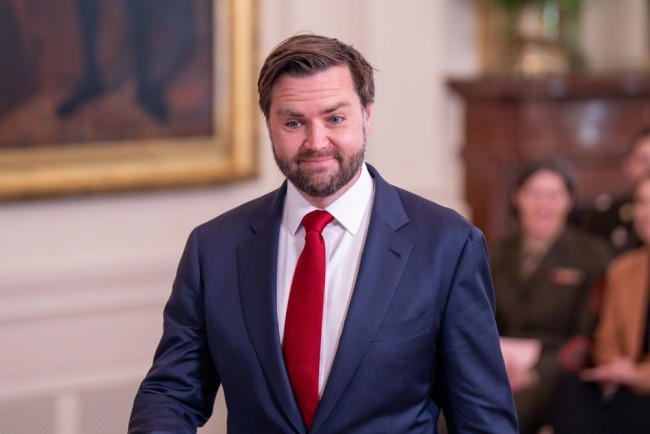 Vance adverte que os Estados Unidos "caminham para uma paralisação" após reunião com democratas