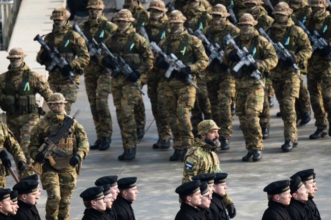 Estados bálticos preparam planos de evacuação em massa devido a possível ataque russo