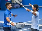 O veterano jogador espanhol Fernando Velasco se aposenta após jogar duplas com Djokovic