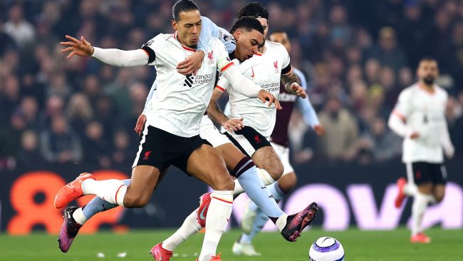 Liverpool perde a chance de conquistar o título da Premier League de uma vez por todas, deixando Slot preocupado
