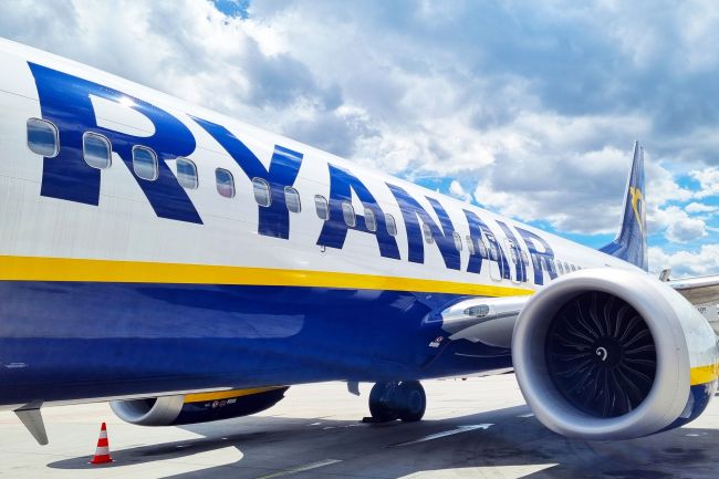 Ryanair corta voos em toda a Europa devido ao aumento de impostos e taxas