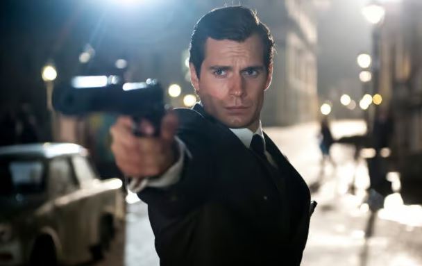 Henry Cavill e Kevin Hart unem forças para uma comédia de espionagem da Netflix