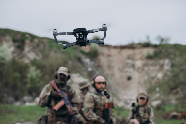 Preparando-se para drones russos, a Finlândia reforça as defesas anti-drones