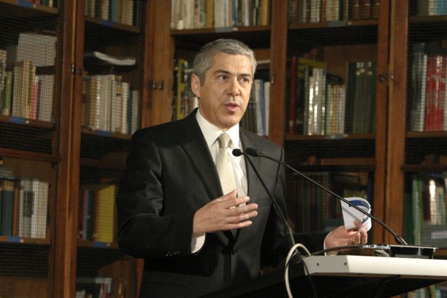 Ex-primeiro-ministro português enfrenta novo julgamento por corrupção