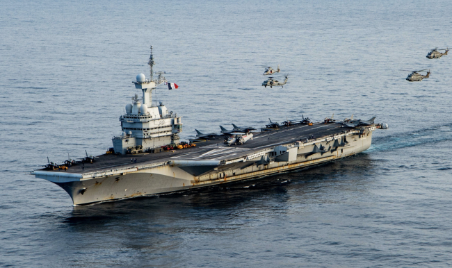 Navio de guerra francês movido a energia nuclear exposto por engano após um mensageiro publicar sua sessão no Strava
