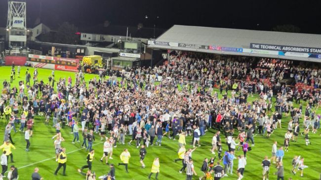 Manchester United sofre "uma das saídas mais embaraçosas da história" contra clube da quarta divisão