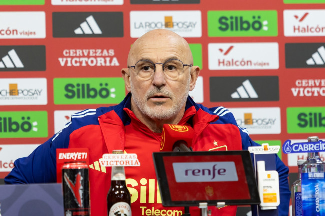 A Espanha segurou um surpreendente empate 0-0 contra os estreantes Cape Verde na estreia na Copa do Mundo