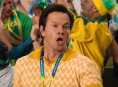 Mark Wahlberg e Paul Walter Hauser criam um "preservativo de cobertura total" no programa Balls Up, do Prime Video