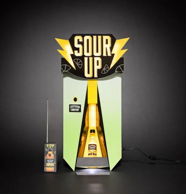 Transforme seu Xbox em um dispensador Southern Comfort PEZ