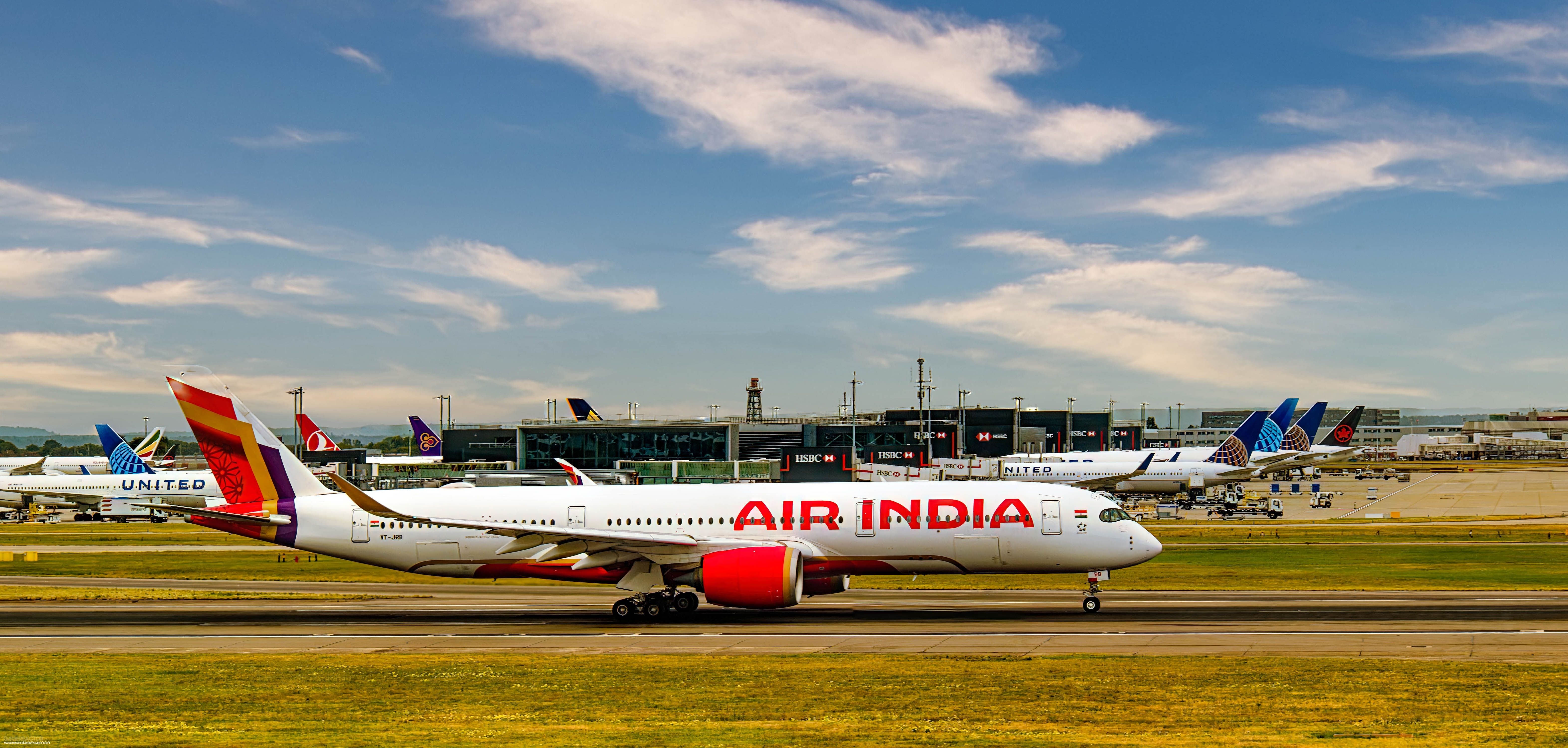 Um piloto da Air India está passando por um segundo teste antidoping após uma perda repentina de altitude em um voo na semana passada