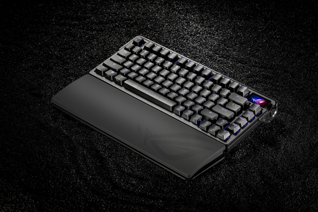 Asus ROG Azoth Extreme