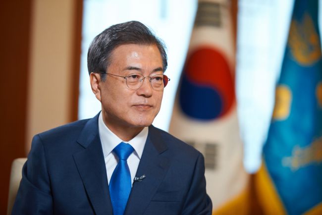 Promotores sul-coreanos indiciam ex-presidente Moon Jae-in por acusações de suborno