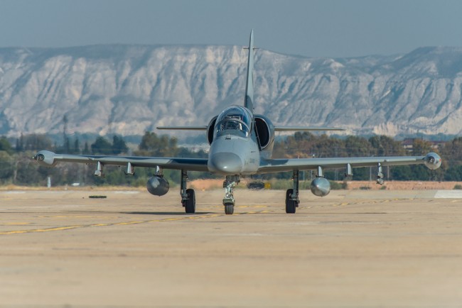 República Tcheca descarta a venda de caças para a Ucrânia