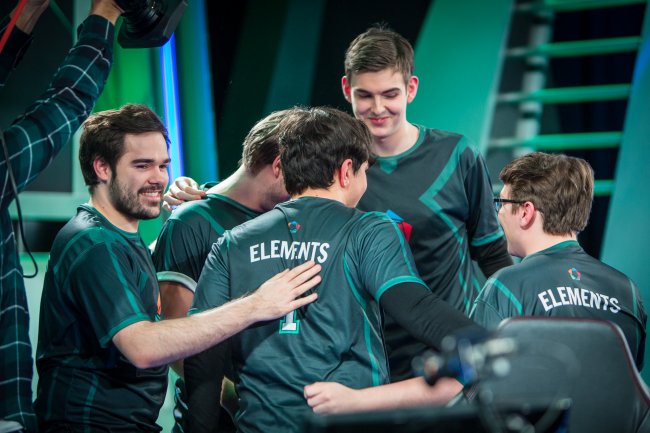 Equipa de futebol pretende juntar-se aos eSports