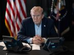 O presidente Donald Trump assina ordem para limitar vacinas infantis