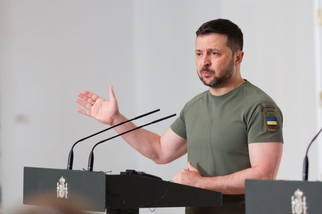 Zelensky afirma que pode restaurar os laços com os Estados Unidos
