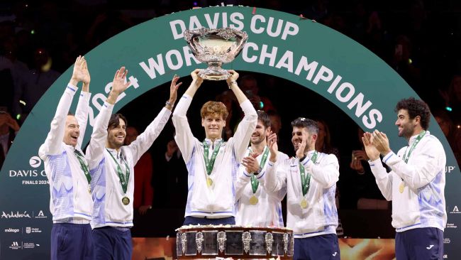 A Itália é o primeiro país a vencer a Copa Davis e a Copa Billie Jean King no mesmo ano
