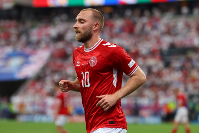 Christian Eriksen está consciente e 