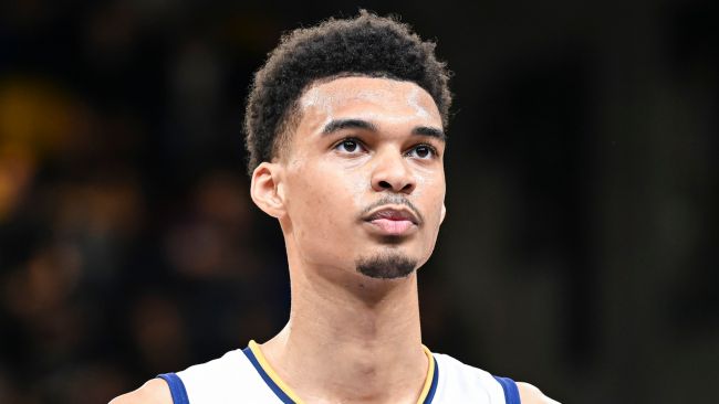 Victor Wembanyama e Giannis Antetokounmpo entram para a lista de jogadores lesionados na NBA