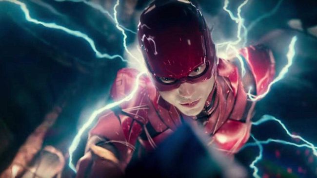 Ezra Miller pede desculpas e ajuda a salvar o Flash