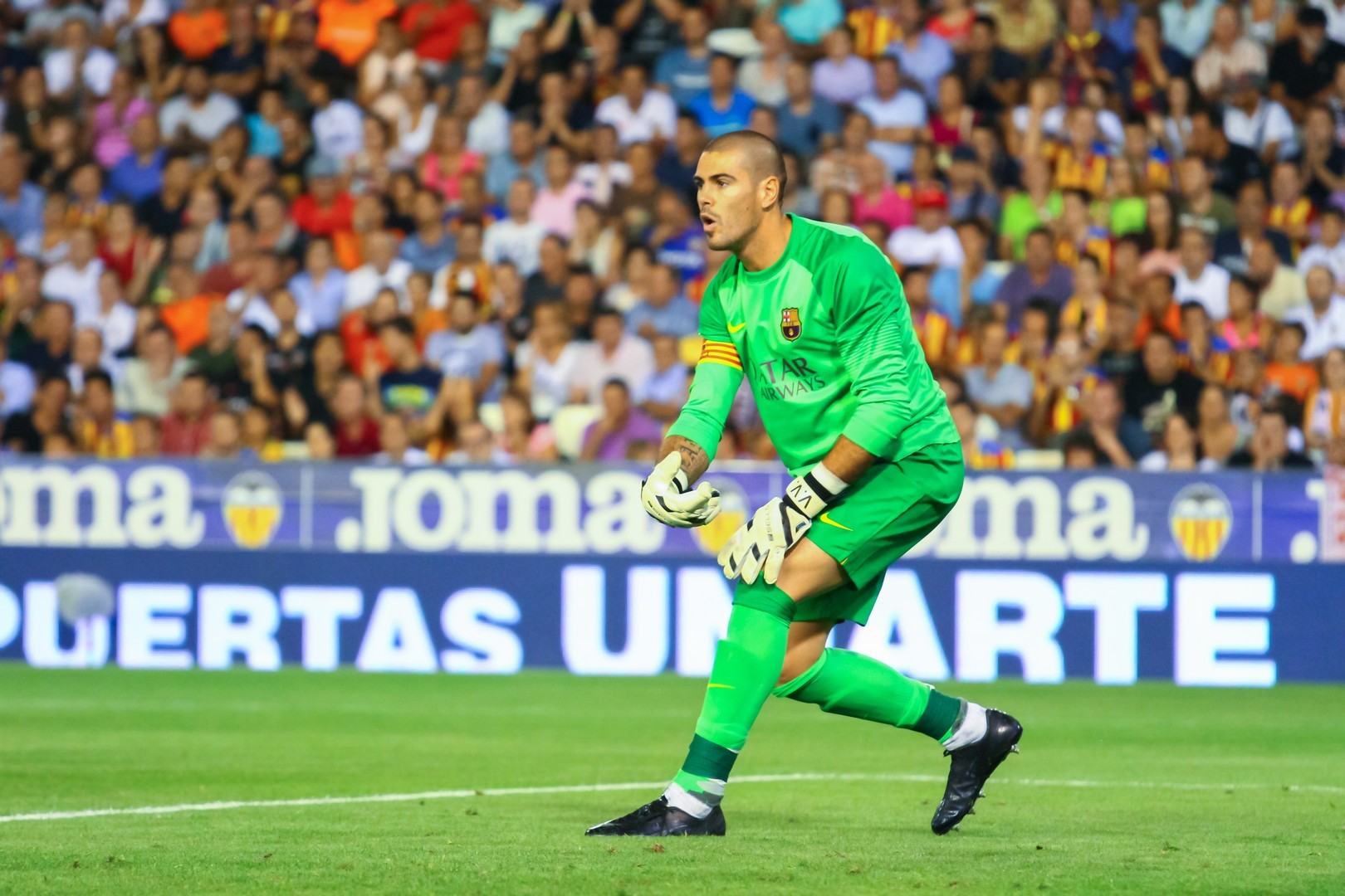 O ex-goleiro do Barcelona, Víctor Valdés, recebe um novo cargo de treinador surpreendente