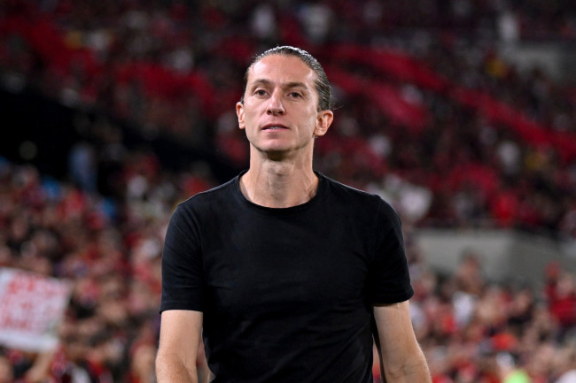 O técnico do Flamengo, Filipe Luís, demitido após uma vitória de 8 a 0 Vitória no Brasil