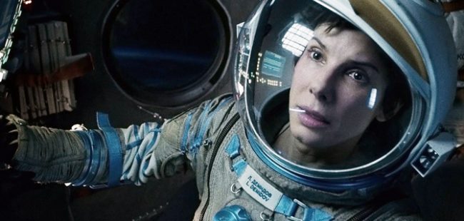 Dois astronautas estão presos no espaço