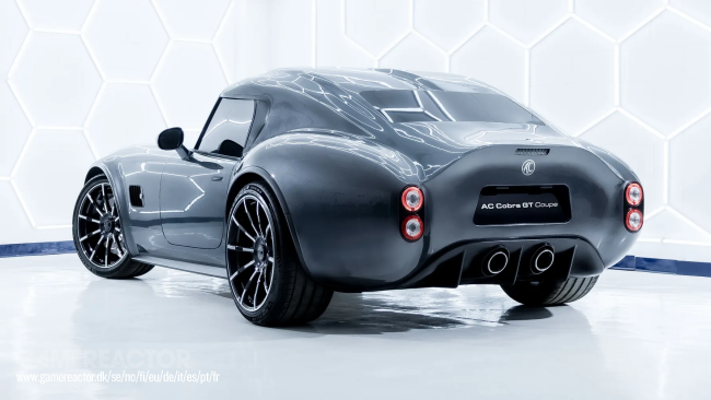 Nostálgico e selvagem AC Cobra GT Coupe revelado
