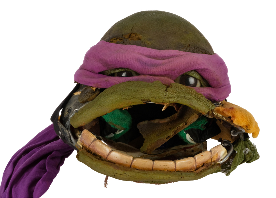 Uma máscara assustadora de Donatello de Tartarugas Ninja III está sendo vendida por uma fortuna