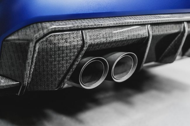 A fibra de carbono está saindo para a BMW, pois tende a compósitos de fibra natural