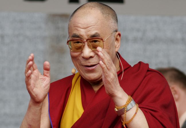 Dalai Lama comemora 90º aniversário com mensagem de desafio à China