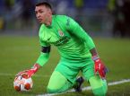 Galatasaray homenageia o guarda-redes e capit&atilde;o Fernando Muslera, que marca uma grande penalidade para o golo da vit&oacute;ria