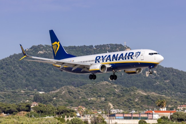 Ryanair multado em €256 milhões por táticas para bloquear vendedores de ingressos online