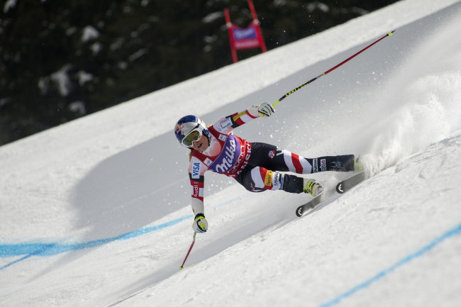 A esquiadora americana Lindsey Vonn passa por uma terceira cirurgia na perna