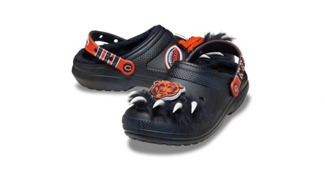 Crocs se une à NFL para linha de tamancos oficiais