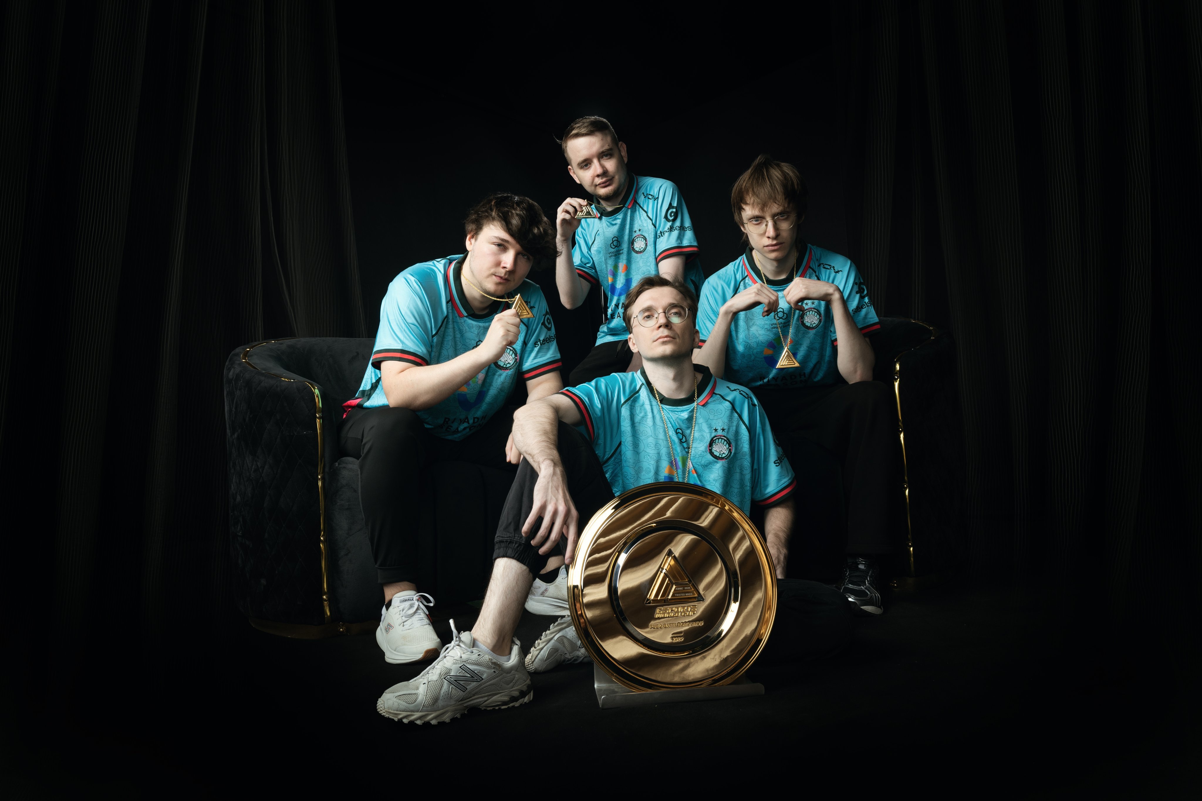 Copa do Mundo de Esports: Twisted Minds segura Gen.G Esports para levantar o troféu PUBG: Battlegrounds