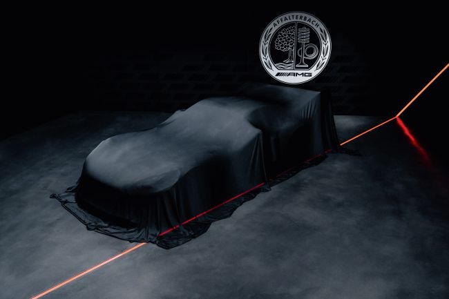 Mercedes-AMG provoca um novo projeto GT Track Sport de alto desempenho