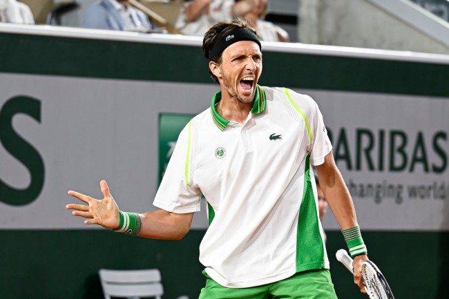 Final do Masters de Xangai entre os primos Vacherot e Rinderknech prova que o tênis também pode ser imprevisível