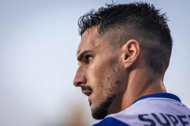 Stephen Eustáquio classifica o Canadá para as oitavas de final da Copa do Mundo pela primeira vez