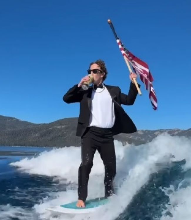 Mark Zuckerberg consegue parecer humano em novo vídeo de 4 de julho