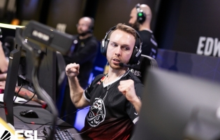 Depois de 15 anos, a gla1ve est&aacute; retornando do competitivo Counter-Strike