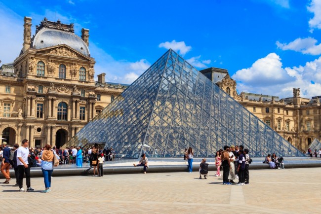 Louvre instala grades de segurança na varanda usada no assalto de outubro: "Aprendendo todas as lições"