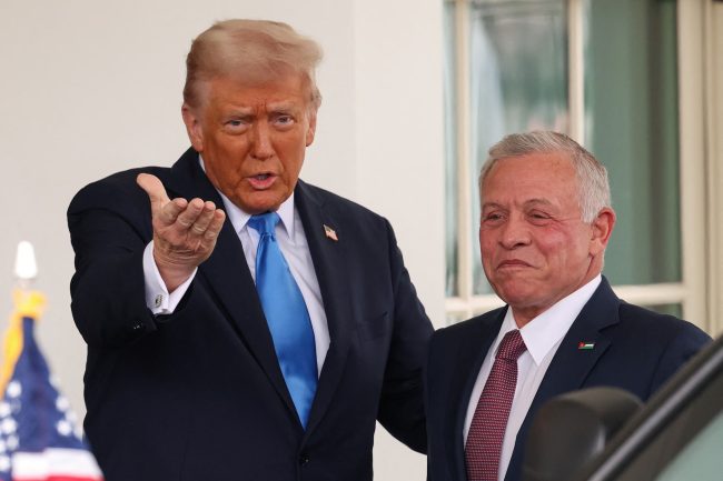 Presidente Trump se encontra com o rei Abdullah: Estados Unidos aproveitam plano de tomada de Gaza apesar da resistência da Jordânia