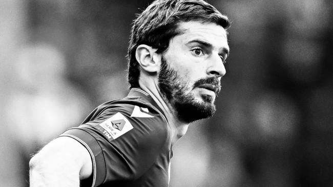 O ex-jogador grego Marios Oikonomou, que jogou em Bolonha, Sampdoria e Copenhague, morre em acidente de carro aos 33 anos