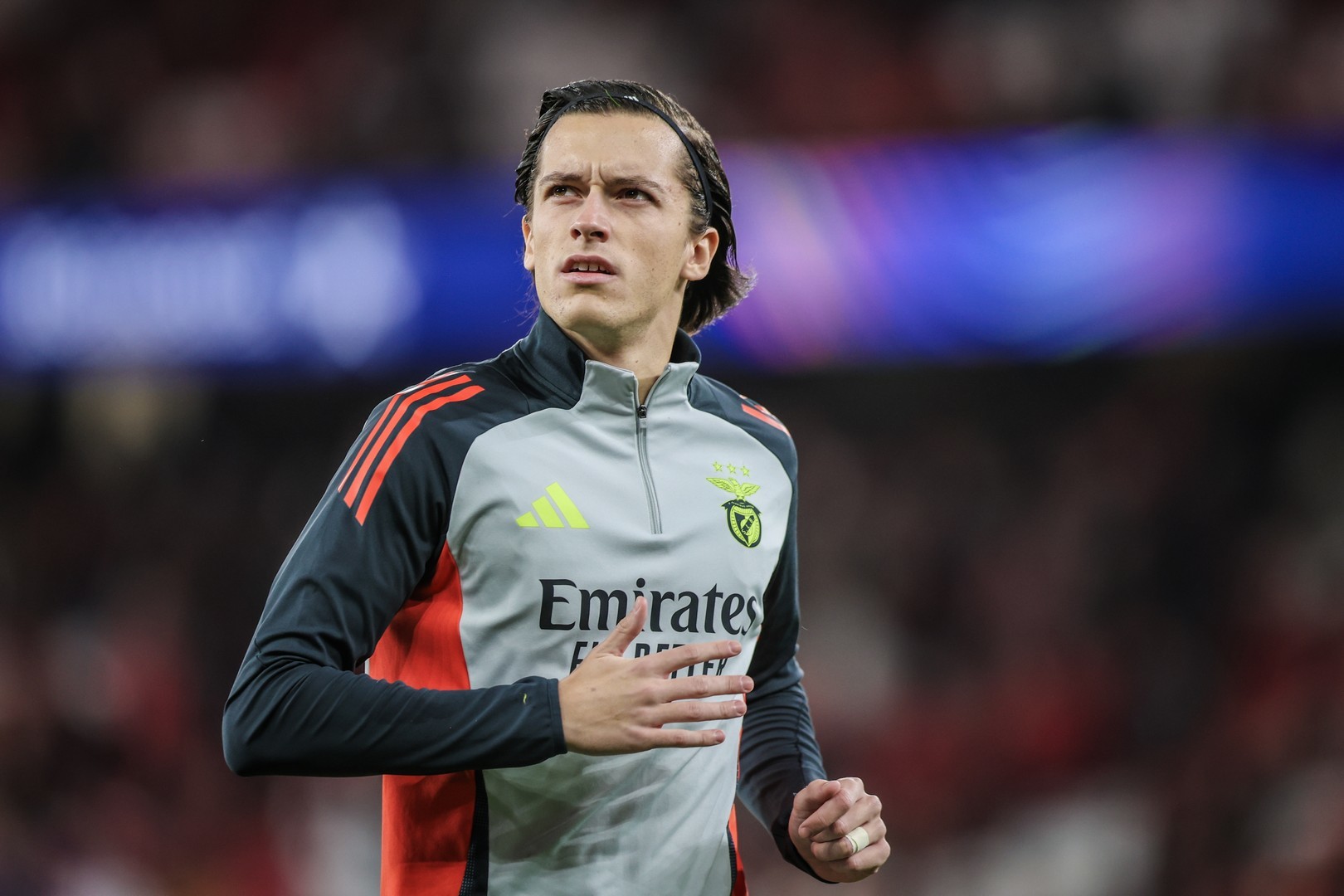 Quem é Álvaro Carreras, ex-jogador do Manchester United que supostamente assinará com o Real Madrid