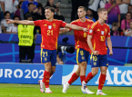 O t&eacute;cnico espanhol Luis de la Fuente se orgulha: a Fran&ccedil;a perdeu para "o melhor time do mundo"