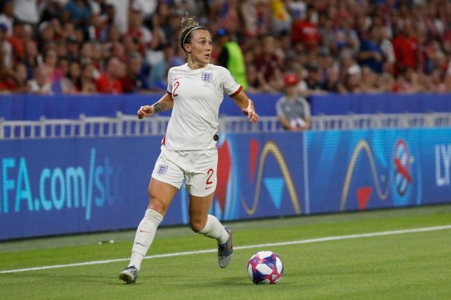 Inglaterra recupera de desvantagem e vence "pior disputa de pênaltis de todos os tempos"