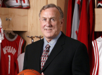 O t&eacute;cnico da NBA Rick Adelman, que estava por tr&aacute;s de mais de 1.700 jogos entre os anos 1970 e 2014, faleceu aos 79 anos