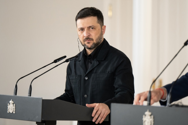Zelensky diz que Putin "iniciou a Terceira Guerra Mundial" e precisa ser detido