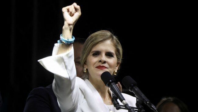 Costa Rica elege a conservadora Laura Fernandez como presidente
